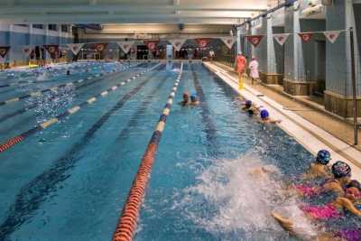 Le piscine storiche di Bari: chiuse Payton e Delfini, resistono Cus e Stadio del Nuoto